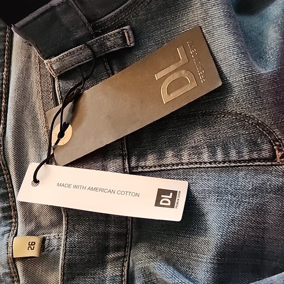 DL1961 Maternity Angel Jeans - Picture 6 of 6